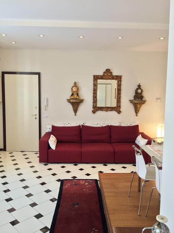 Appartamento Piazza San Marco フィレンツェ 部屋 写真