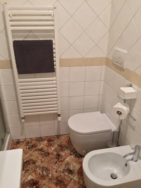 Appartamento Piazza San Marco フィレンツェ 部屋 写真