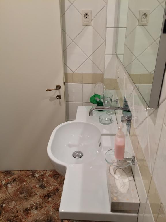 Appartamento Piazza San Marco フィレンツェ 部屋 写真